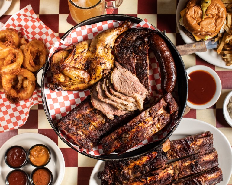 robinswoodfirebbq_hero_2880x2304